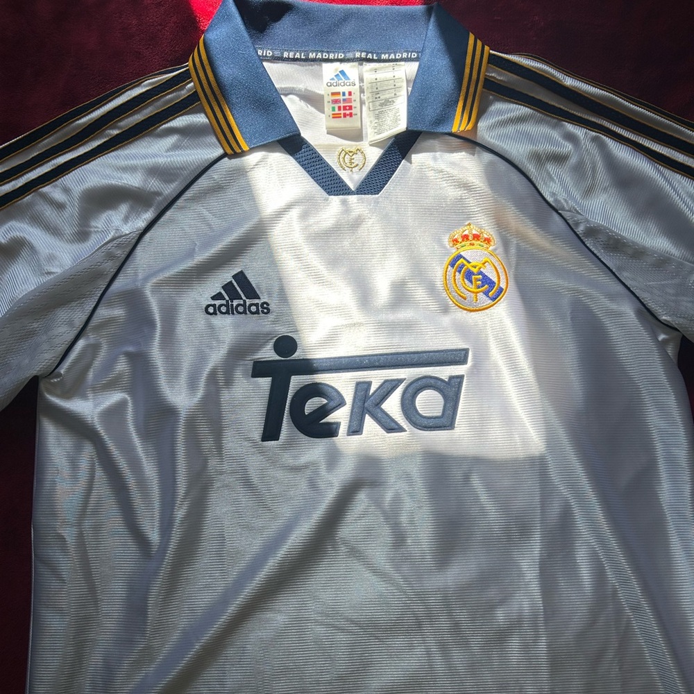 Real Madrid 99/00 home jersey